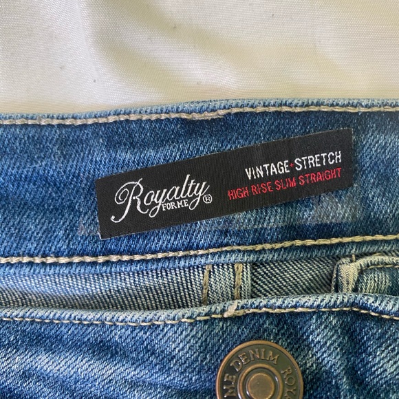 Plus Size Jeans - Picture 3 of 4